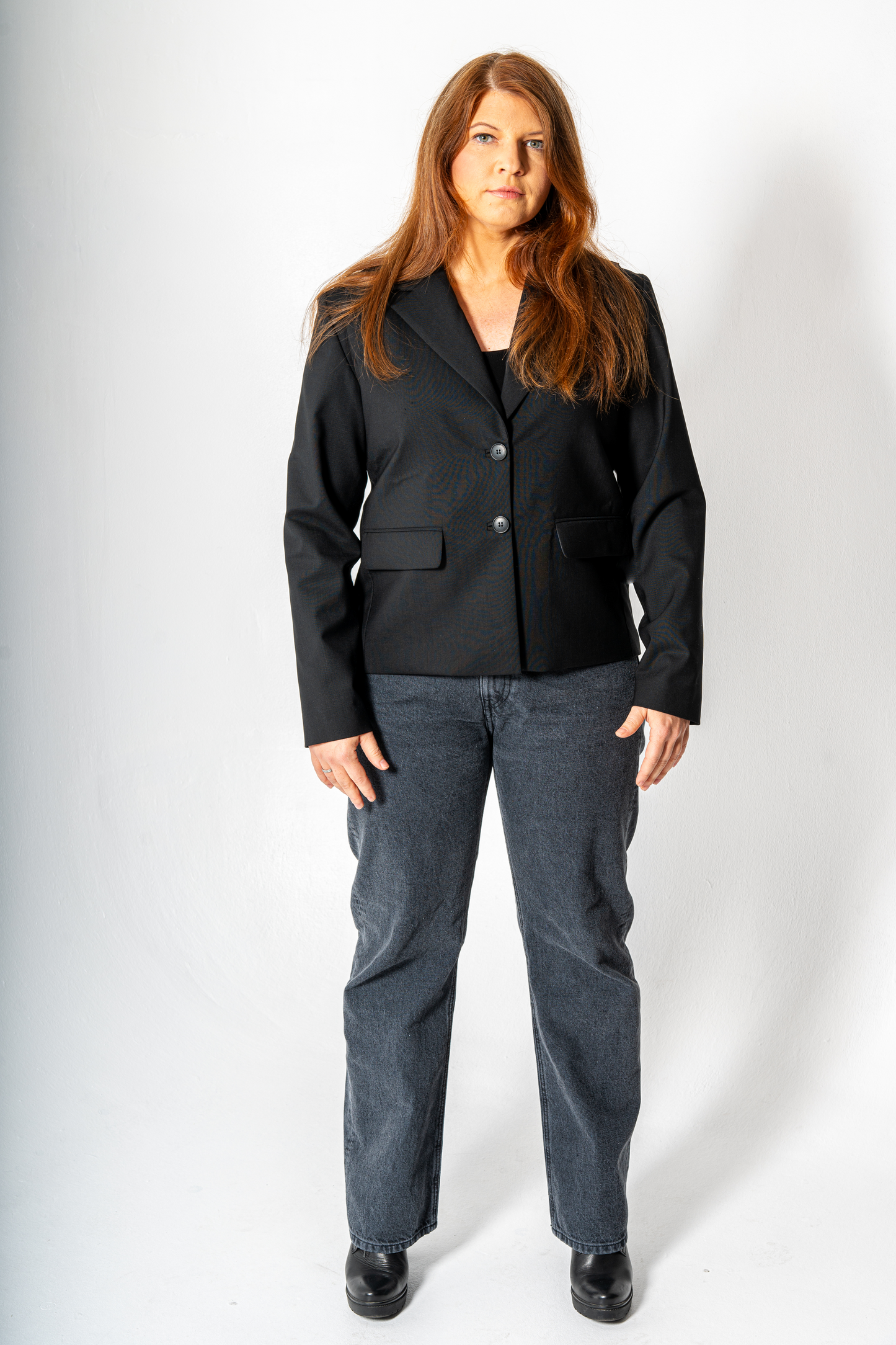 Größenverstellbarer Blazer – schwarz