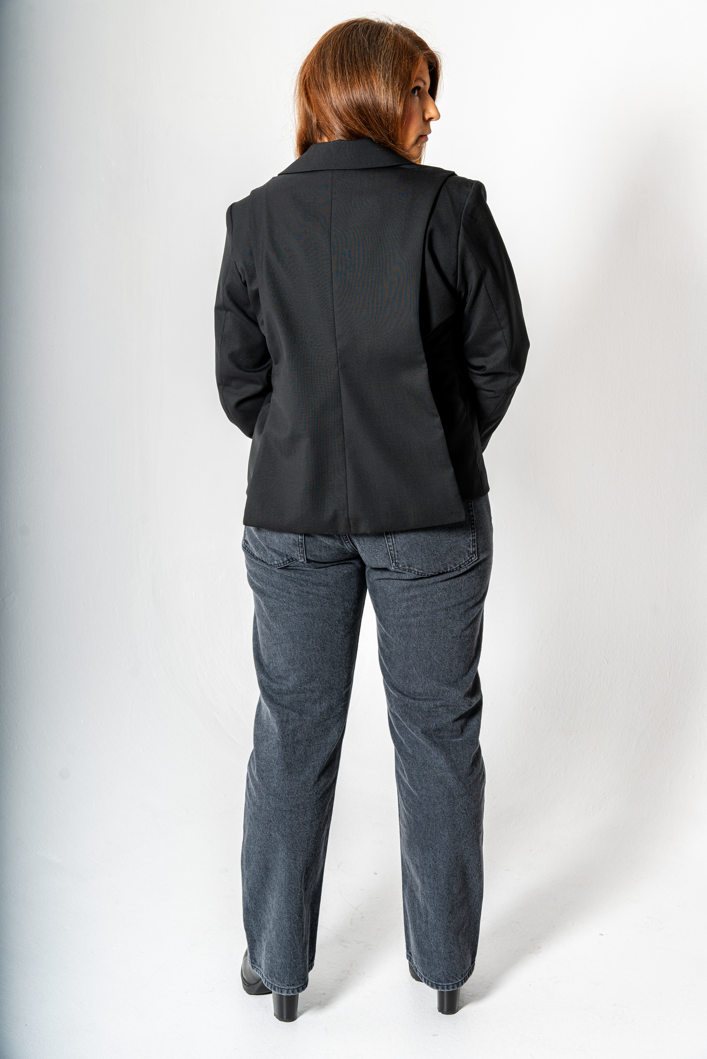Größenverstellbarer Blazer – schwarz